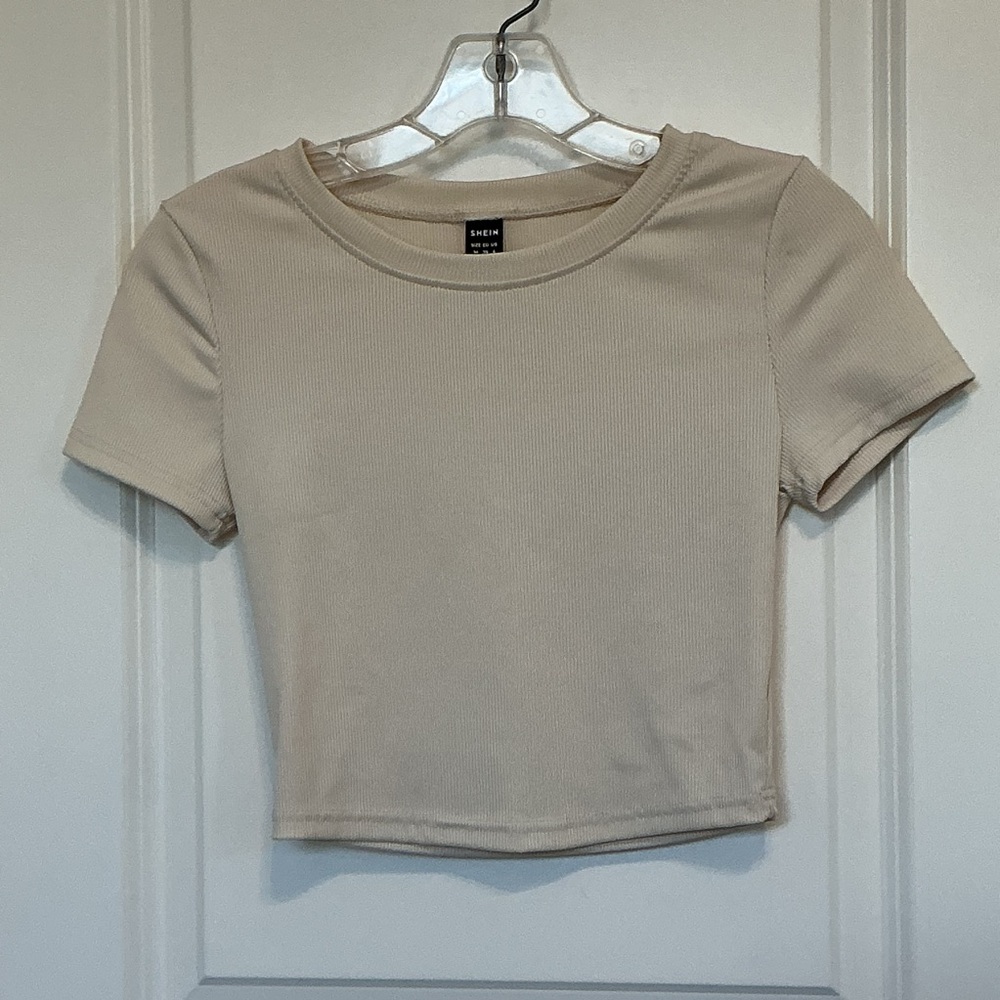 NWOT Shein Womens Ribbed Crew Neck Cropped Top Size Medium